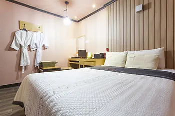 Jjak Motel Incheon 2*,